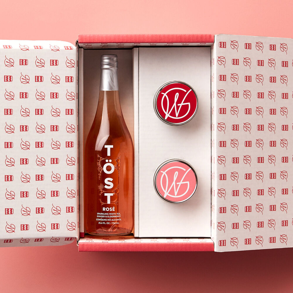 Cupcakes &amp; Tost Ros&eacute; Gift Set Inside Box image number null